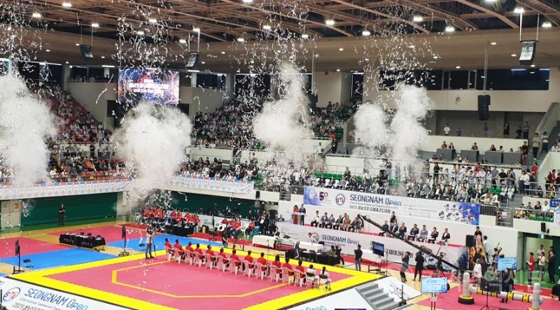 성남시  ‘제10회 성남 오픈 국제 태권도 대회’ 열려(1).jpg